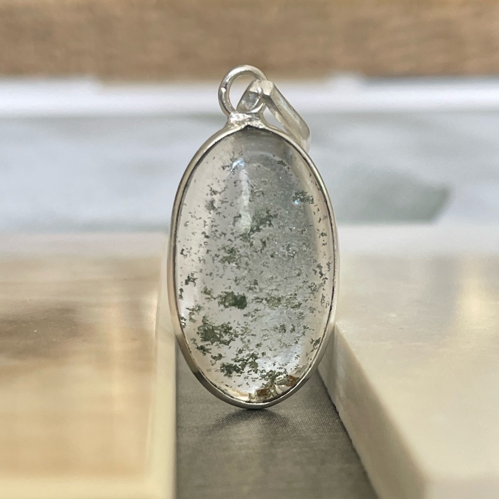 Natural Garden Quartz in 925 Sterling Silver pendent!
B O H O